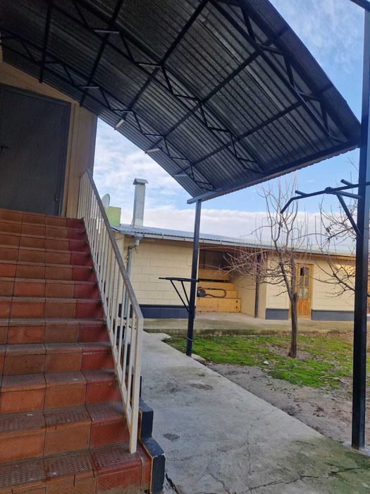 Жер үй сатылады.