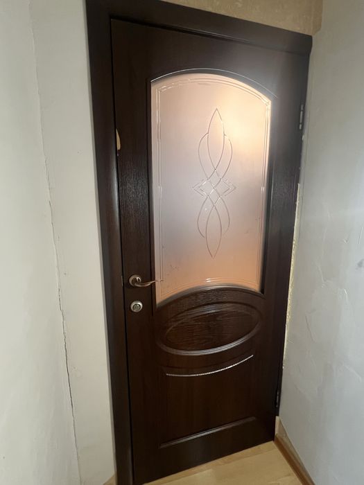 Продам межкомнатные двери
