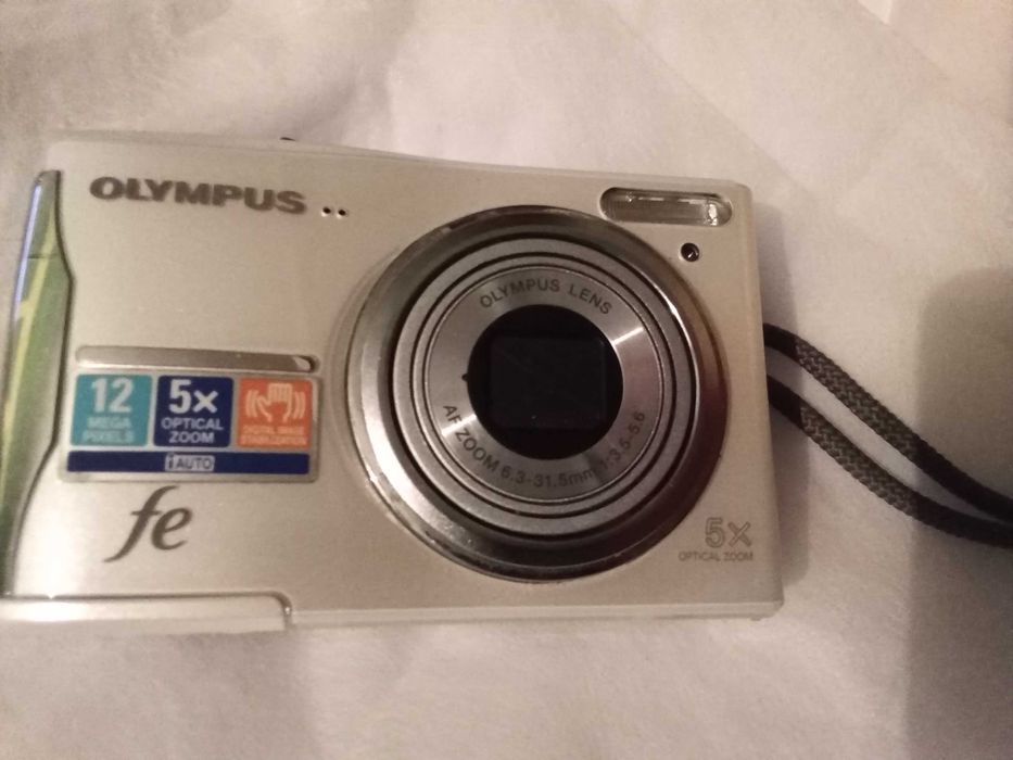 Фотоапарат Олимпус