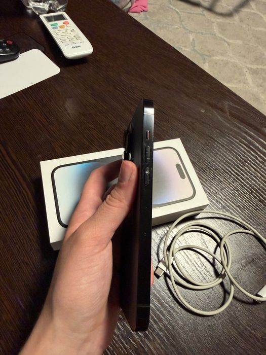 Продам iphone 14 pro черный