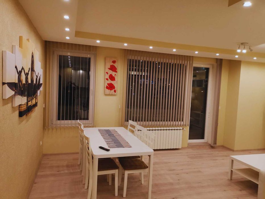 Дава се под наем Многостаен апартамент в София, Младост 4 - 210 кв.м за 999.6 € - Снимка #15