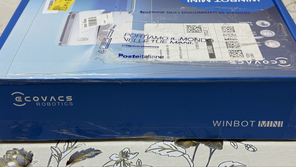 Ecovacs winbot mini, aparat de curatare geamuri