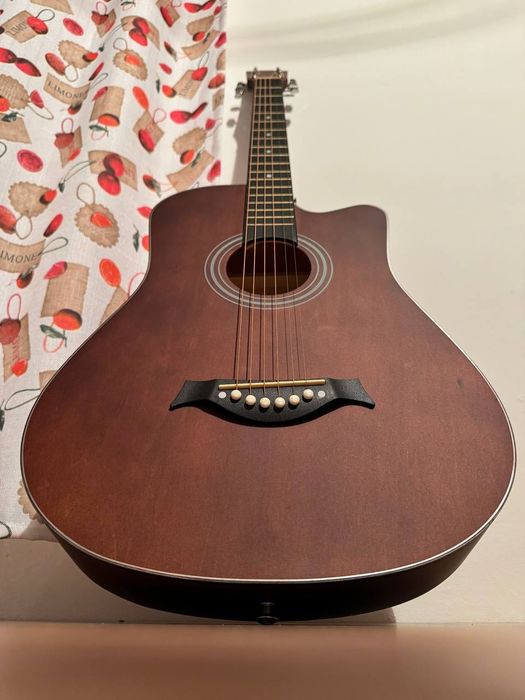 Гитара новый акустический