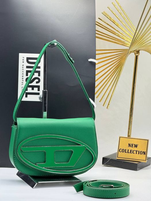 Стилна дамска чанта