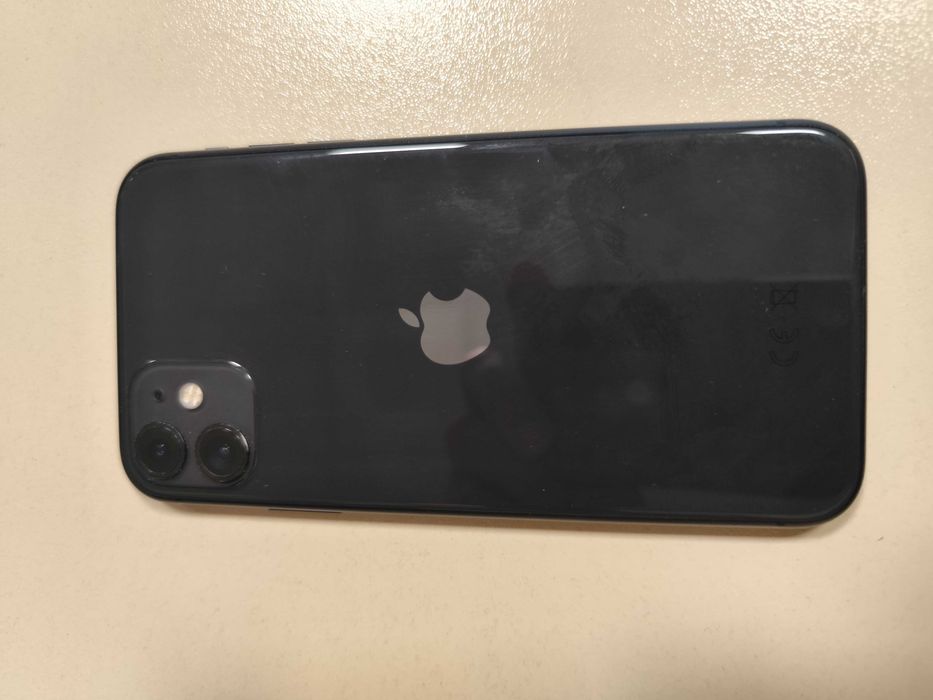 Смартфон iPhone 11 64GB