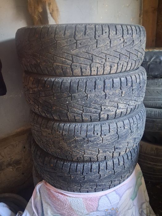 Продам резину 235/70r16