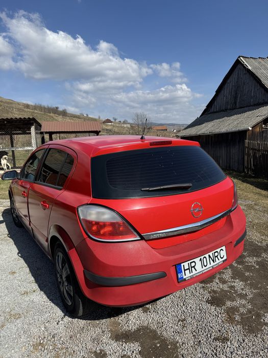 Vand opel astra h 1.6 benzina +gpl