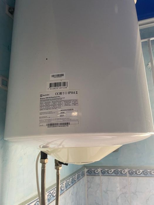 Водонагреватель Ariston бренд Electrolux