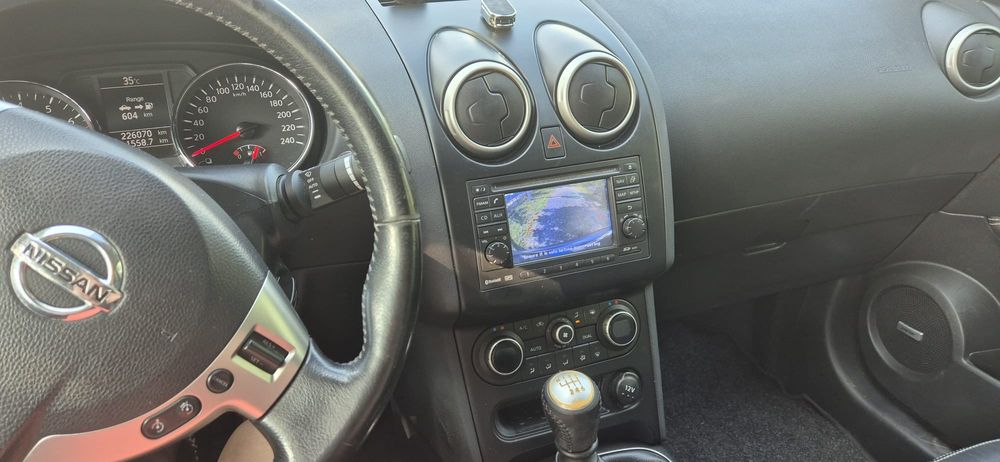 Nissan Qashqai+2  Panoramic