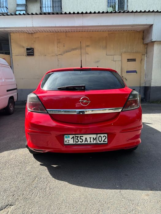 Opel Astra 2011г.
