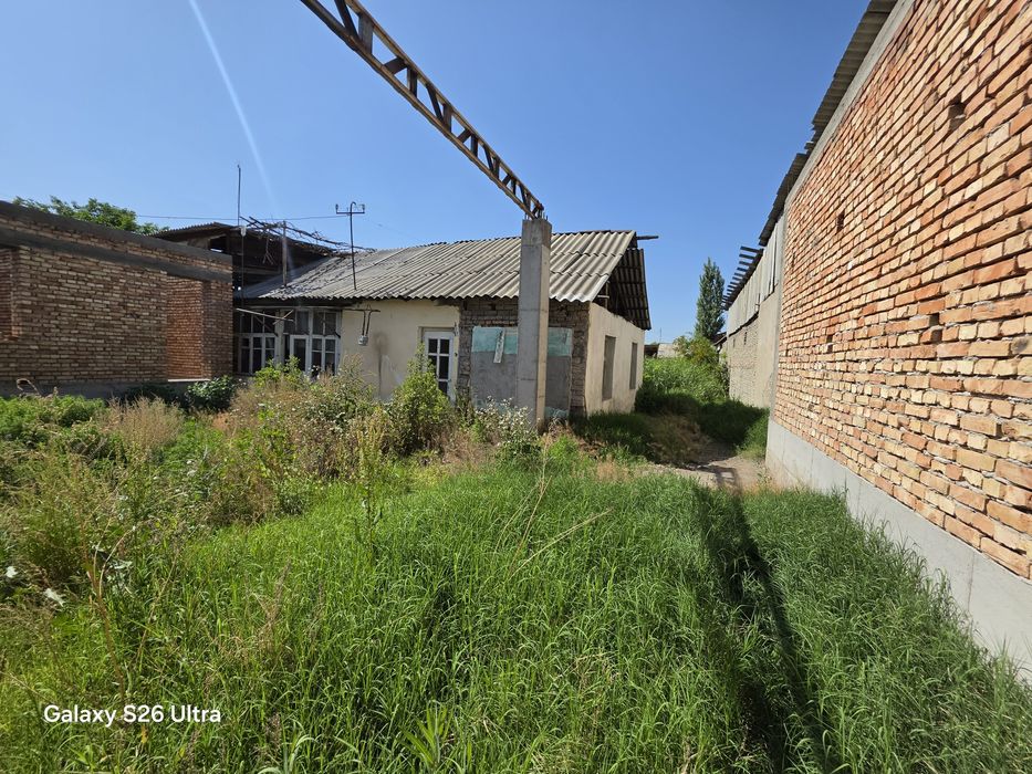 Xovli uy sotiladi xafiza masjid oldida