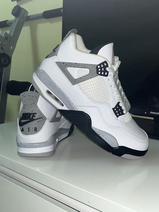 Jordan 4  Retro White Cement