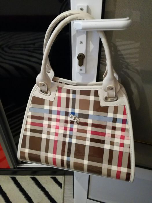 Елегантни дамски чанти