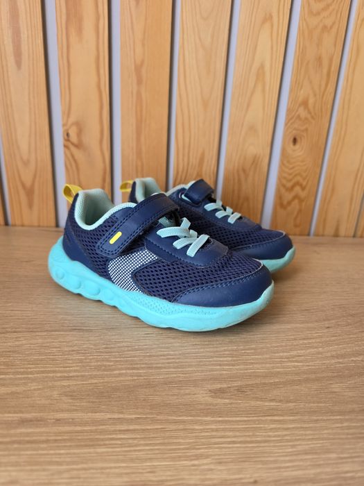 Pantofi sport Primigi, stare bună, mărimea 27