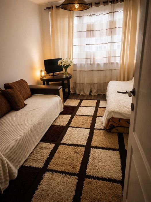 Închiriez apartament central Torontalului 3 camere decomandat