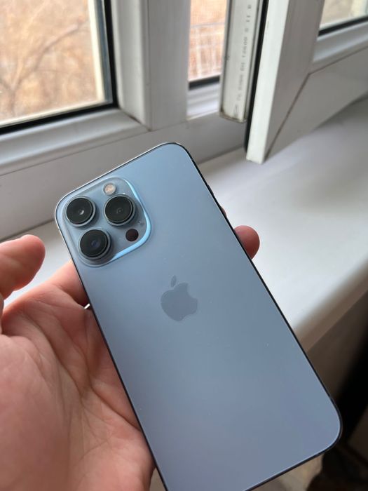 Продам Iphone 13 pro