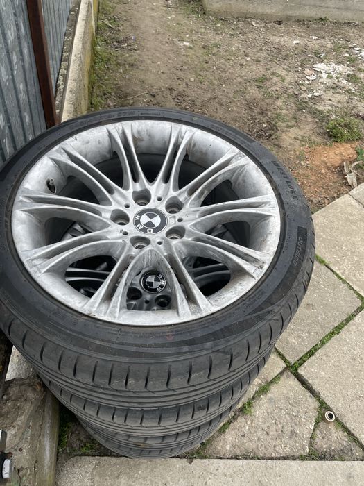 Vând jante bmw style 135 M