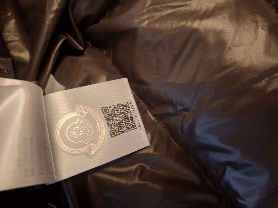 Geaca moncler neagra  M