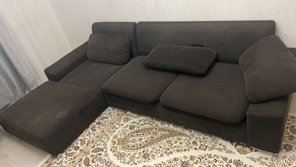 Отдам даром диван