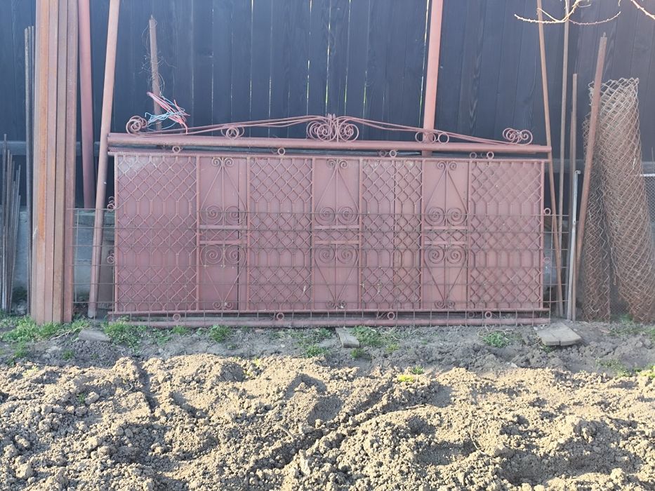Poarta din metal casa