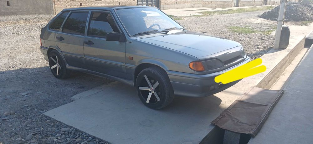 Lada sotiladi. Tel raqam