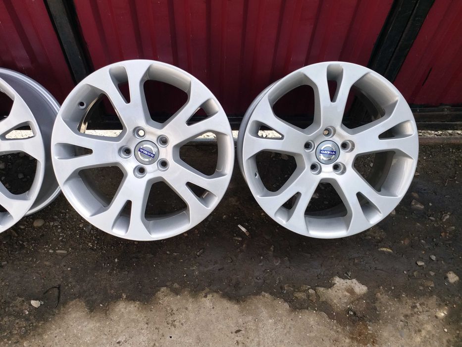 Jante R17 VOLVO C30 C70 S40 V50 S60 V60 V70 S80 Xc70 Model Talos