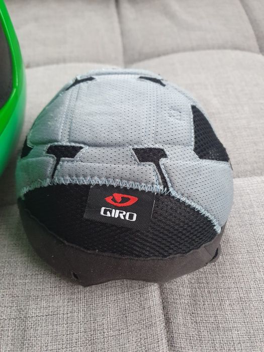 Ски каска Giro зелена