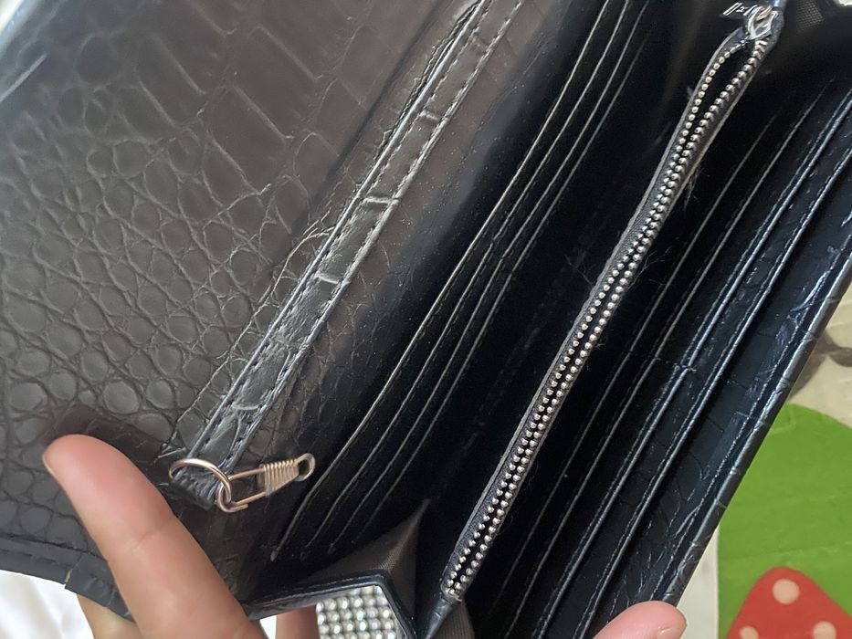 Сумочки очень красивые можно как клачь