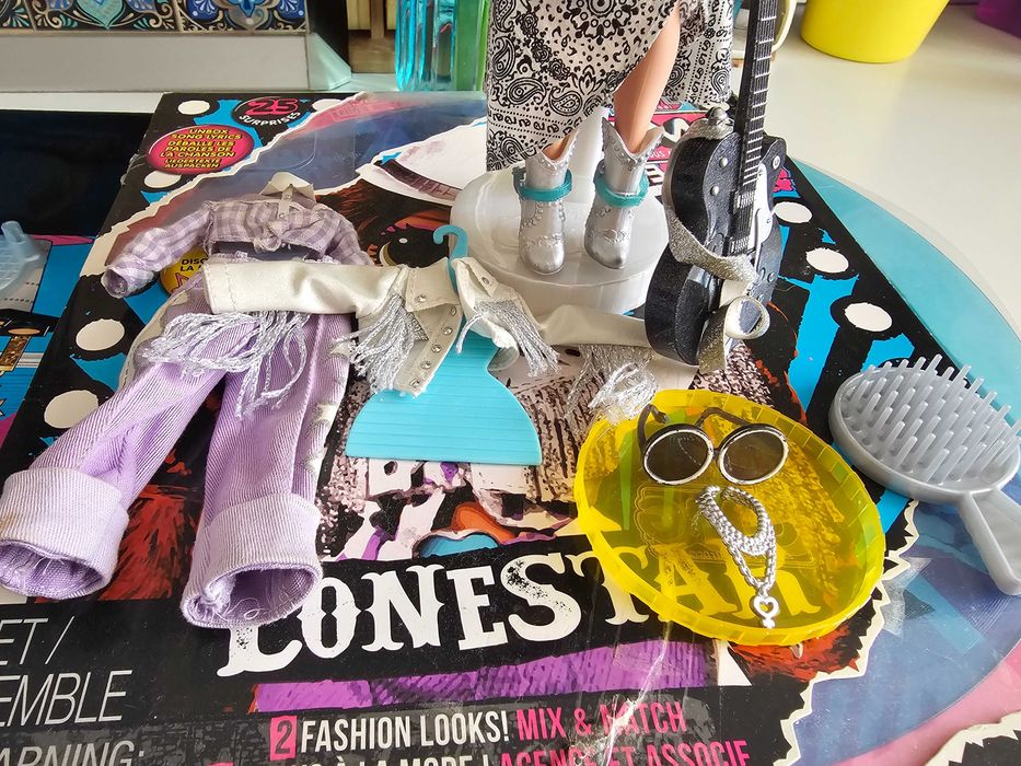 Păpușă LOL Surprise Lonestar + accesorii  + CADOU