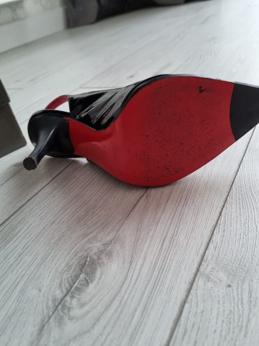 Черные женские туфли