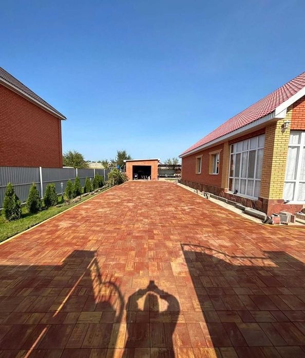 Укладка брусчатки, установка бордюр