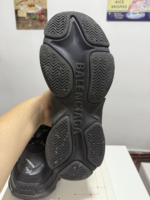 Vand sneakers Balenciaga Triple s 41-42