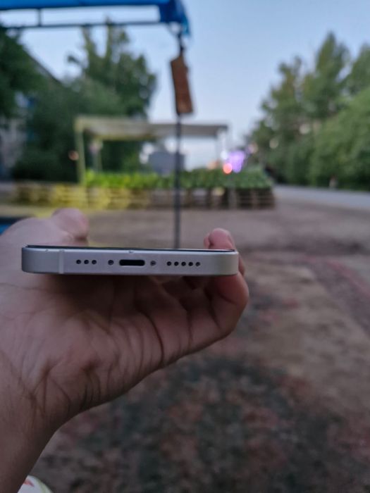 Обменяю iphone 14 на модель выше