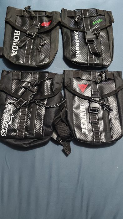 Borseta de moto pe picioare