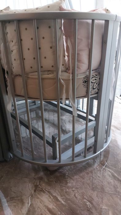 Новая кровать 3в1 трансформер ( люлька, пеленальный столик и кровать)