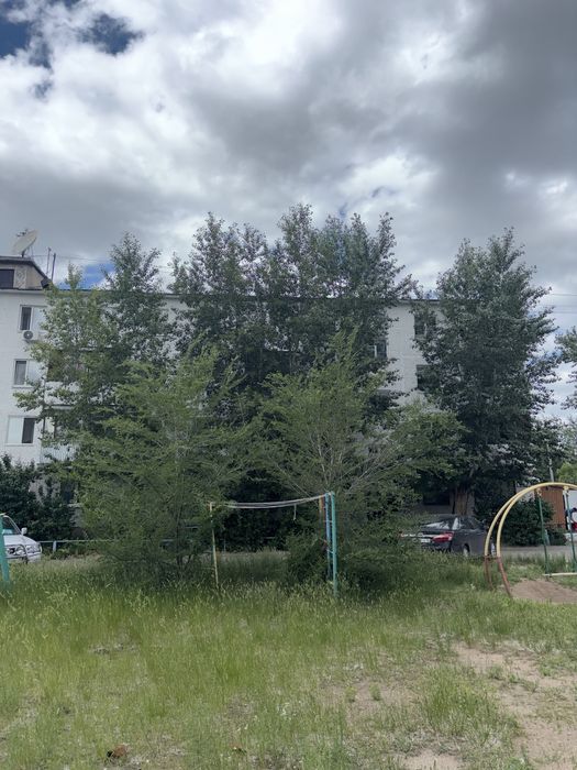Продам квартиру Абая 8