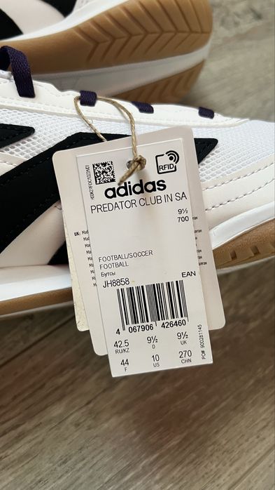 Кросы для футзала Adidas