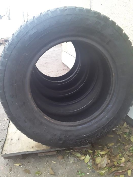 Продам шины зимние