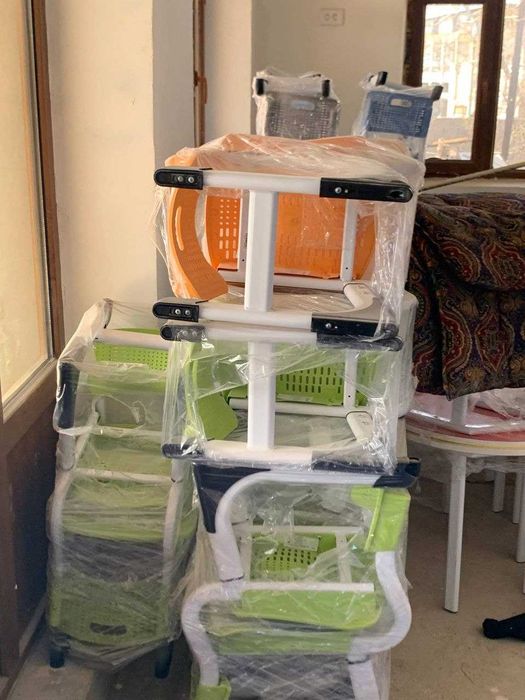 Болалар боғчаси учун таёр мебель бор.