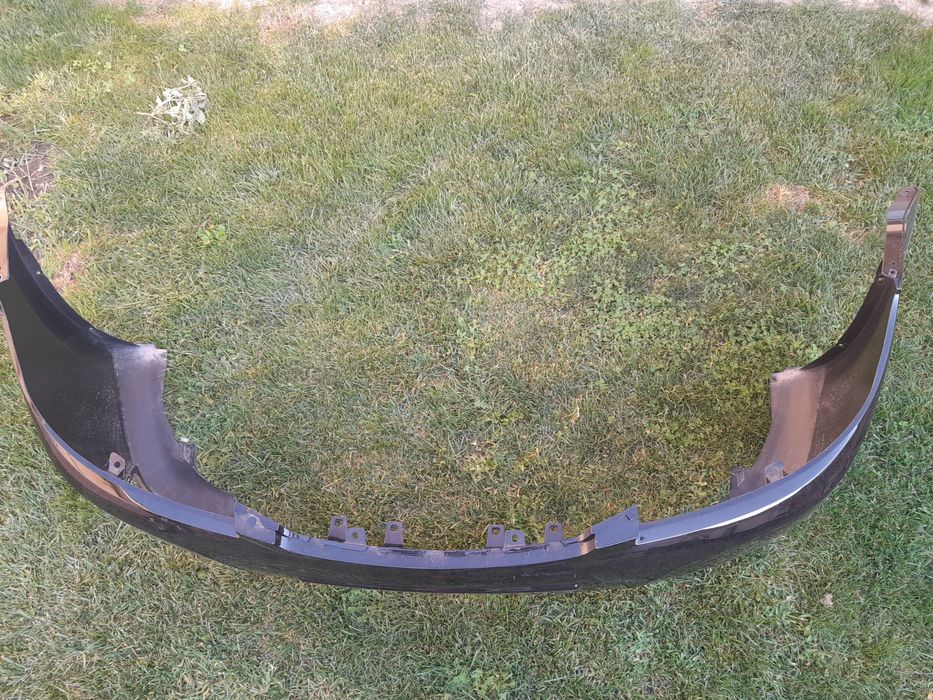 Бампер от жентры б/у есть царапины  ушки целые не сломленый задный