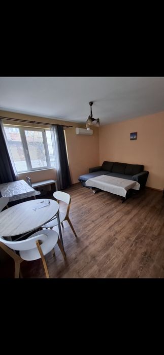 Дава се под наем Тристаен апартамент в Пловдив, Кючук Париж - 100 кв.м за 448.8 € - Снимка #2