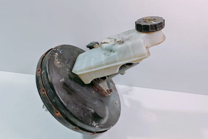 Tulumba Frana  cu pompa servofrana 6M512B195FG Ford Focus a 2-a gener