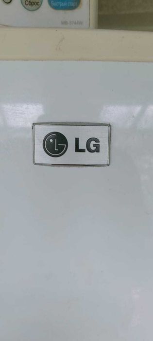 Продам холодильник LG