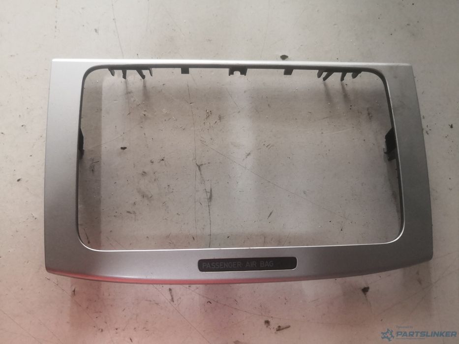 Ornament Display Volkswagen Passat (3C2) [ 2005 - 2010 ] Oem 3C0858069