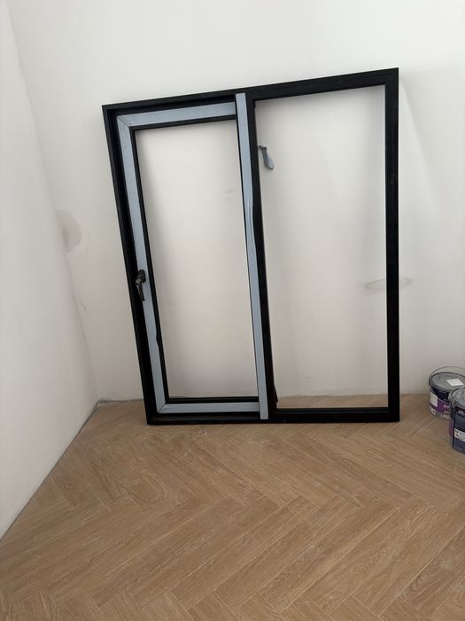 Продам окно с дверью комплект
