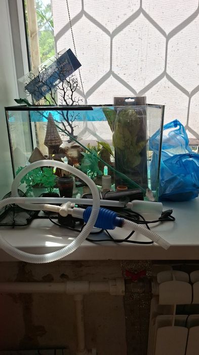 Продам аквариум для рыбок 40л