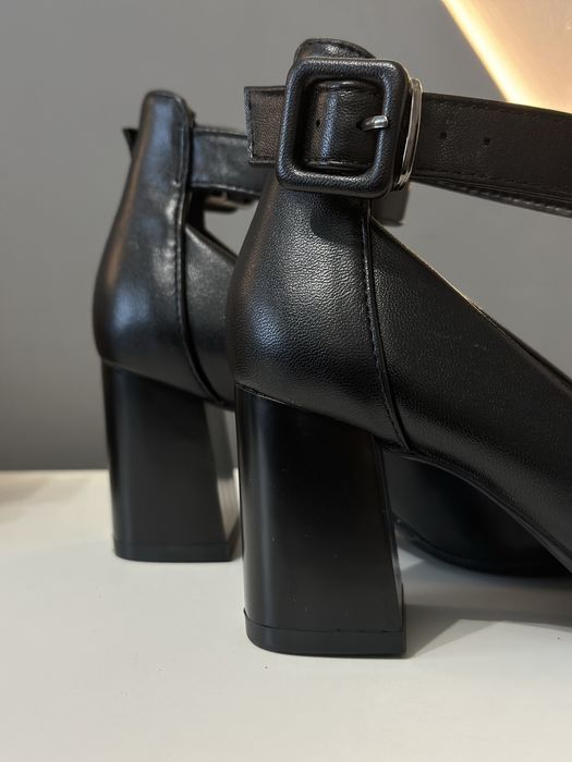 Женские туфли