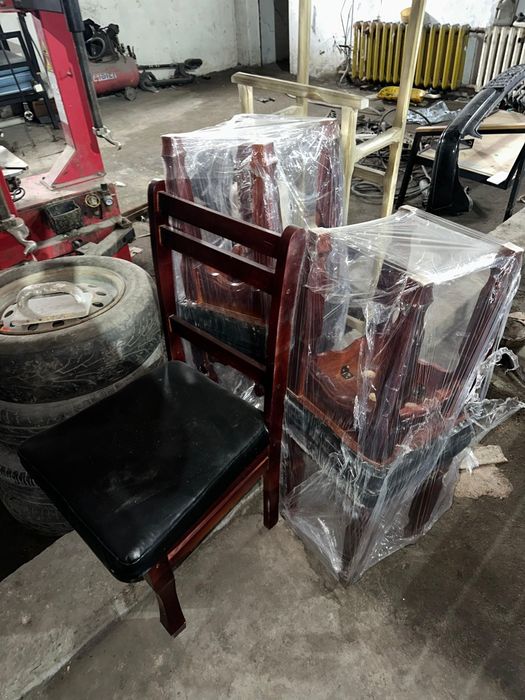 Продам стол и 6 стульев