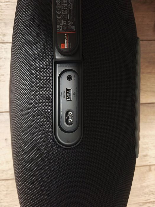 JBL  Boombox  3 Harman