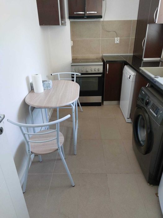 Apartament 2 camere  de vanzare Cosmopolis